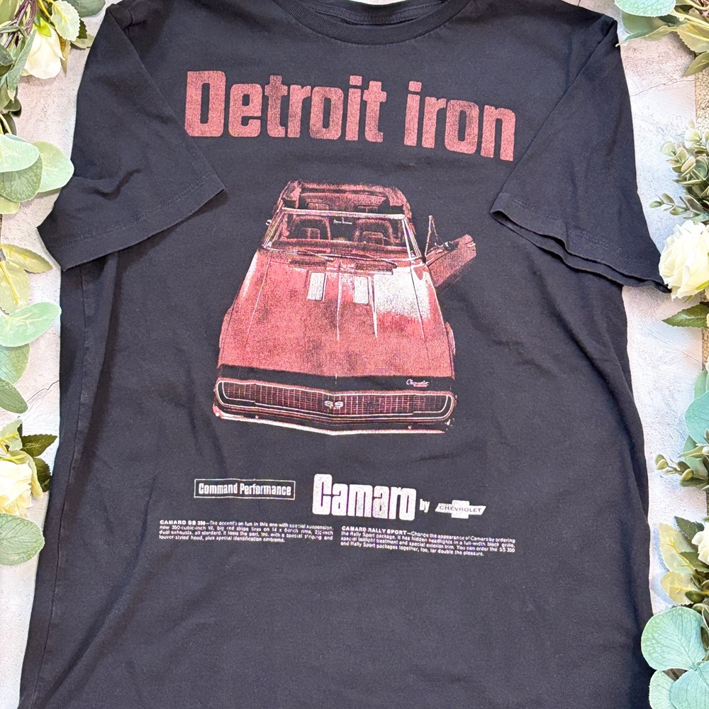 GAP Black and Red Graphic Tee